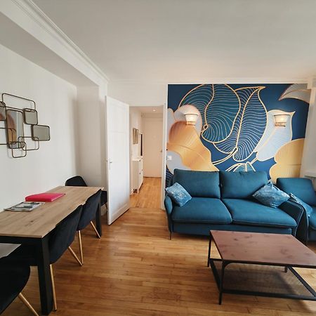 View Sur La Seine Apartment Париж Екстериор снимка